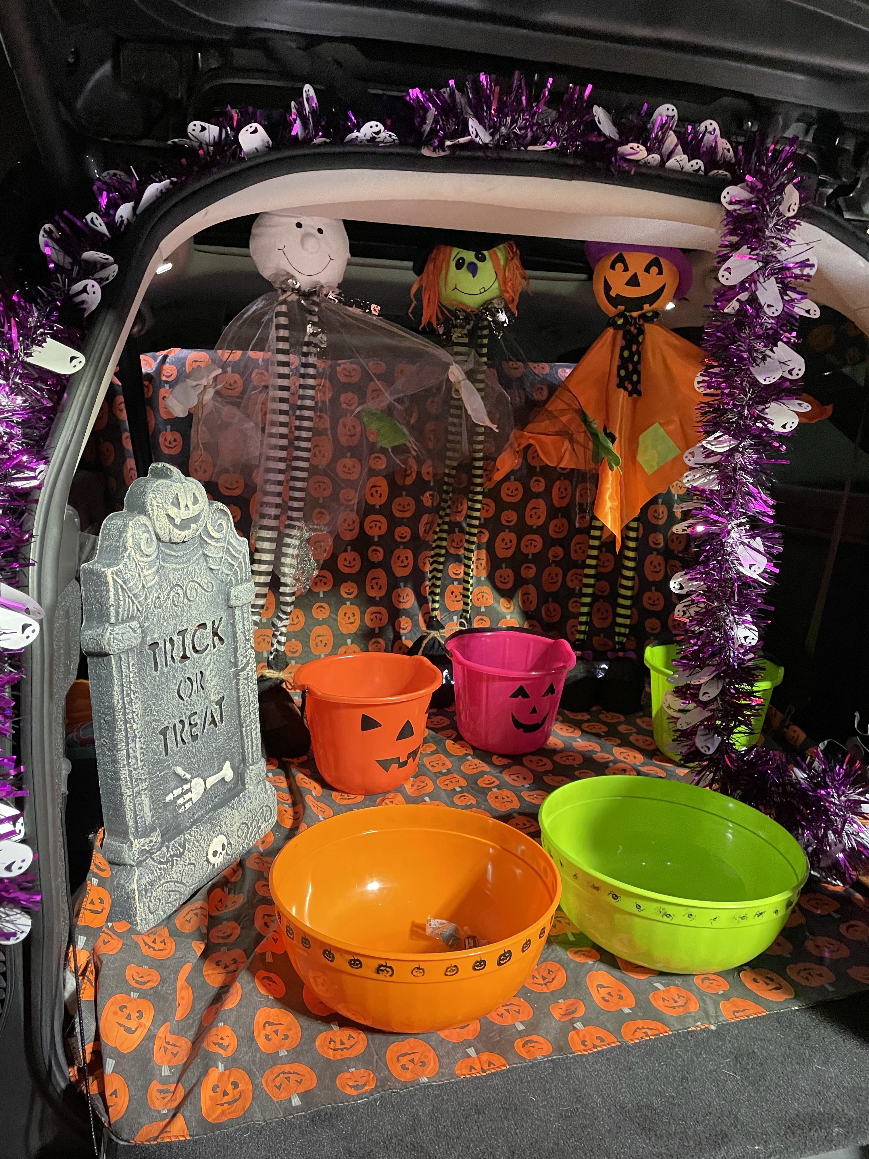 Keep trunk or treats!