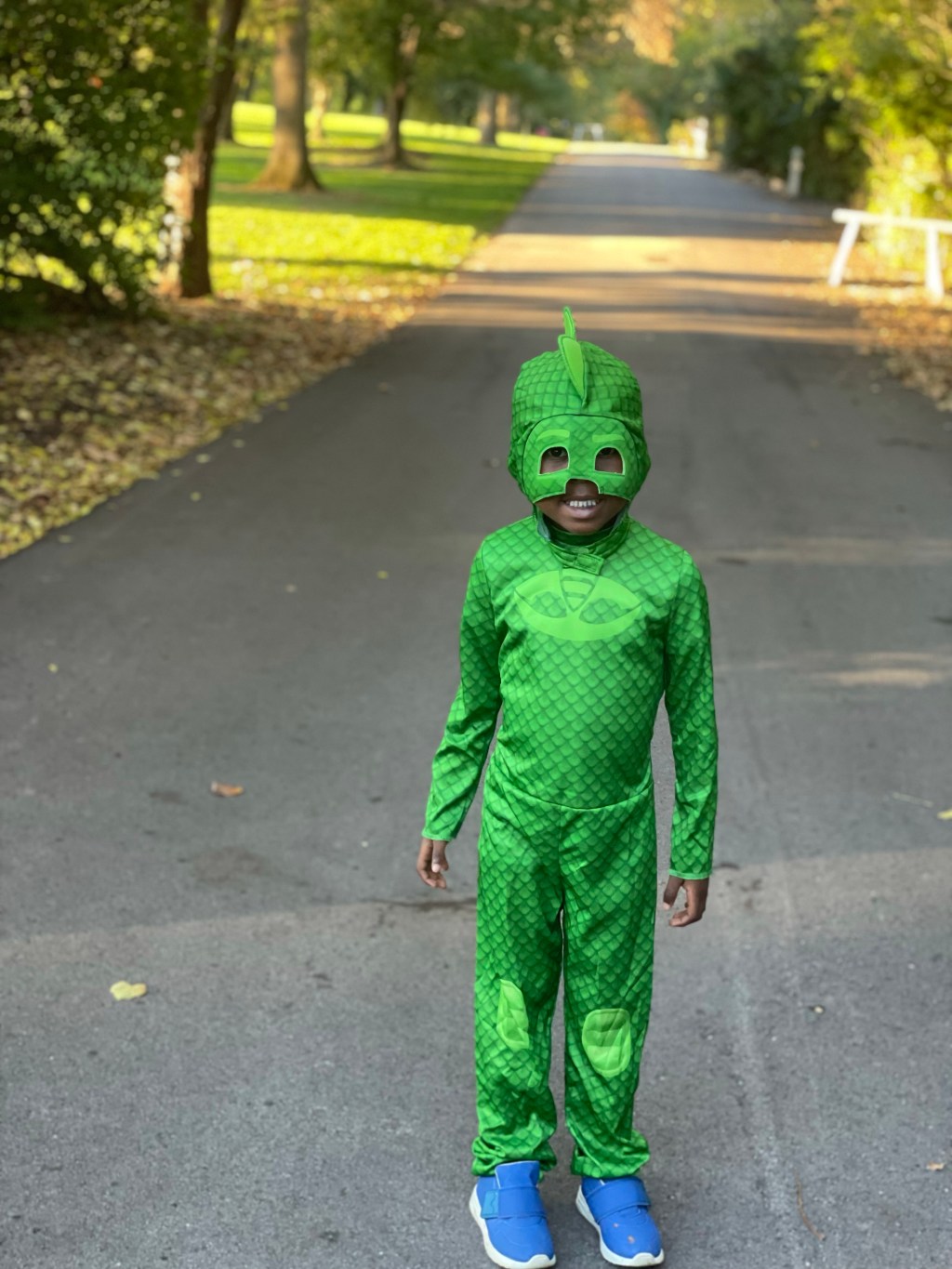 Keep happy like children on Halloween!